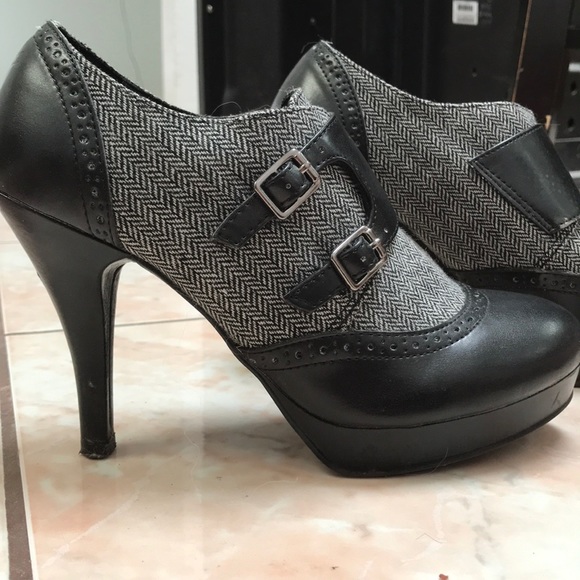 Pin up Heels - Picture 2 of 5